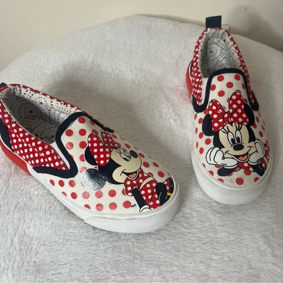 Disney Minnie Mouse‎ Red White Black Canvas Slip On Sneakers Sz 13
