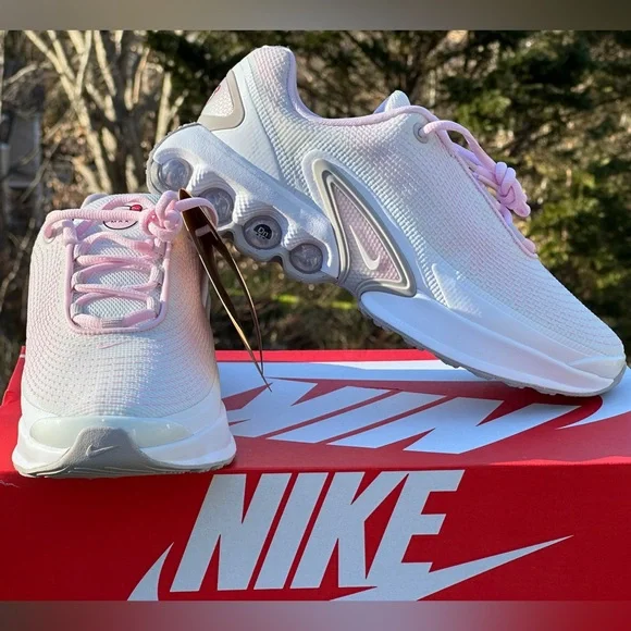 NEW Nike Pink Air Max DN BG Casual Sneaker Size Youth 7 (7Y) ; fits Womens 8.5