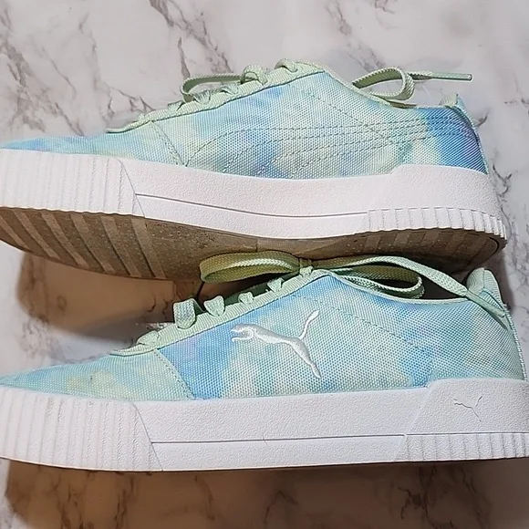 Puma carina summer cat swirl sneaker