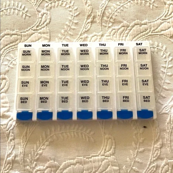 Pill box for a week
