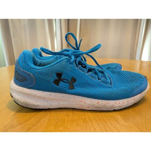 Under Armour KidsCharged Pursuit 2 Running Shoe Size 7Y Blue