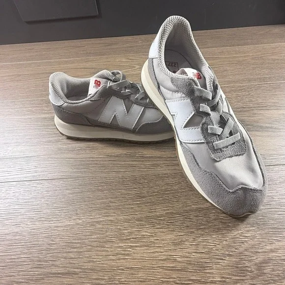 New Balance 237 Youth Sneakers Gray White Elastic Laces Lifestyle School Neutral