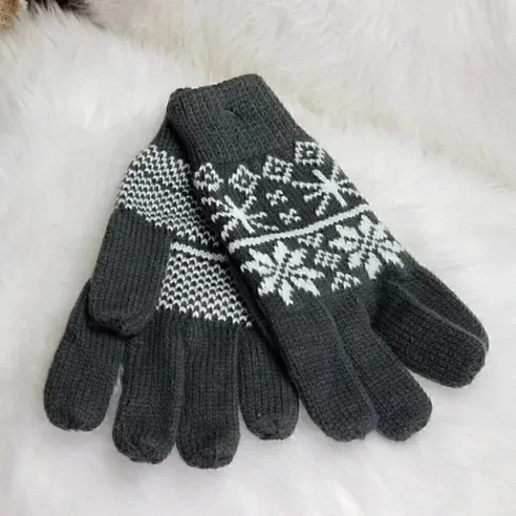 Gray gloves