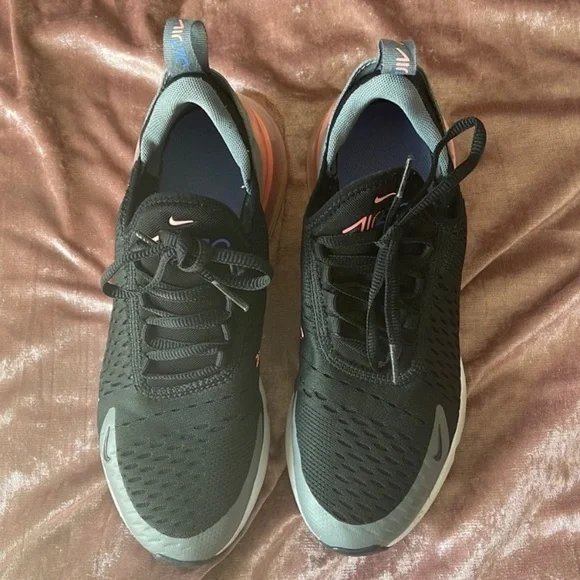 Nike air max 270. Size 6Y