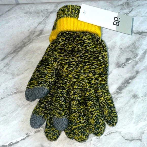 NWT Bp Yellow Marled Gloves