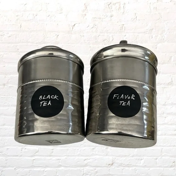 💕 🛍🏙3️⃣ for $1️⃣5️⃣ Bundle of 2 metal 4” tall storage bins with lids