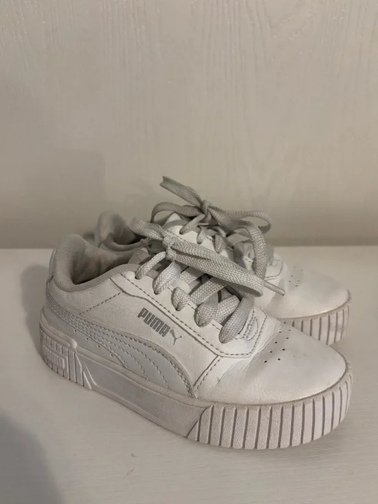 Puma Classic White tennis shoes 11C