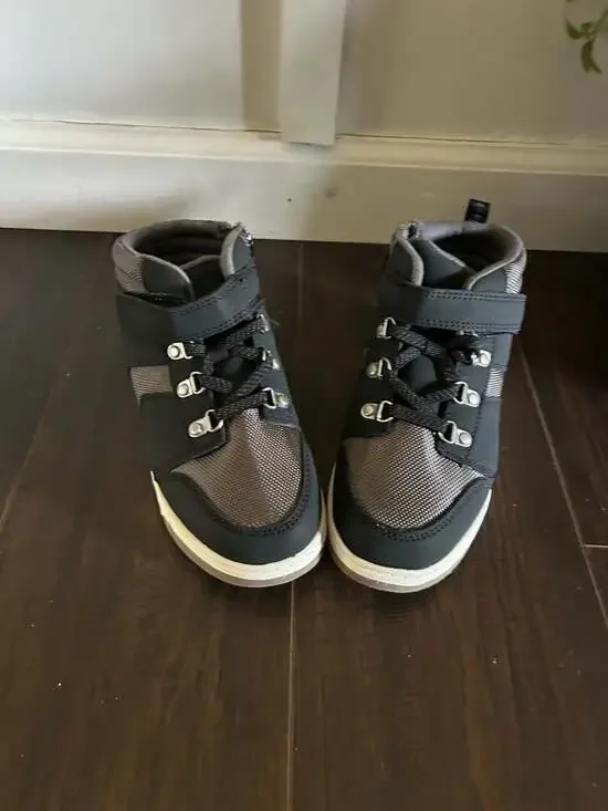 Boys Cat & Jack Shay High Top Sneakers Size 12