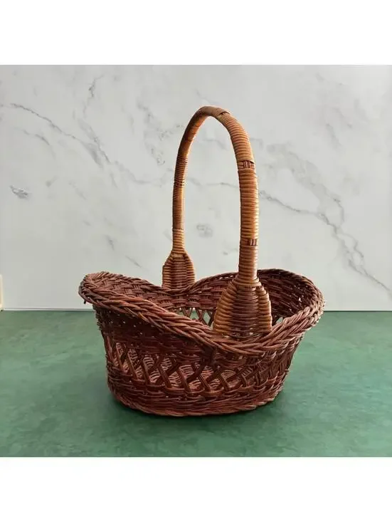 Vintage Wicker Gathering Basket With Wrapped Handle Scalloped Rim Farmhouse Deco