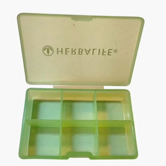 Green Plastic Pill Box Organic 6 Compartments