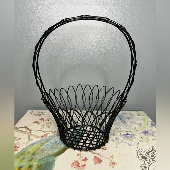 Beautiful Basket With Handle