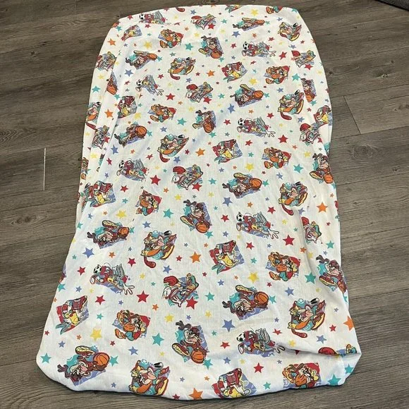 Vintage 1997 Warner Bros Looney Tunes Twin Fitted Sheet Bugs Bunny Taz Sports