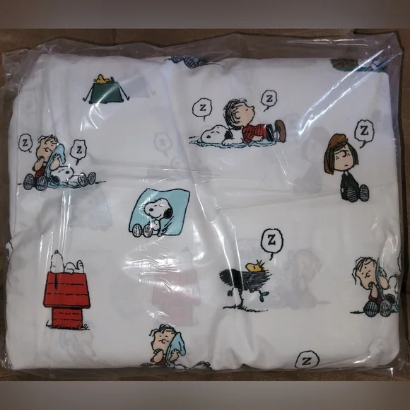 Peanuts Queen Sheet Set Berkshire Snoopy Sleeping Charlie Woodstock New Gift