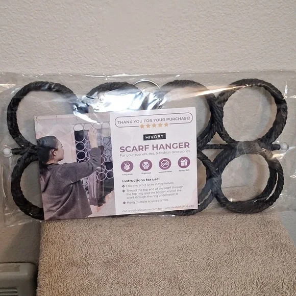 Scarf Hanger Black
