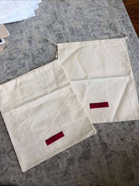 Valentino Dust Bags Set