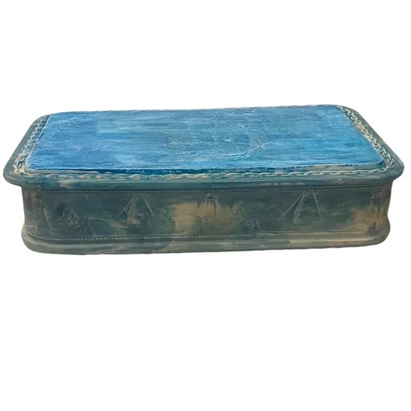 INCOLAY‎ CARVED NAUTICAL SCENES STONE BLUE &  WHITE LIDDED BOX RECTANGULAR