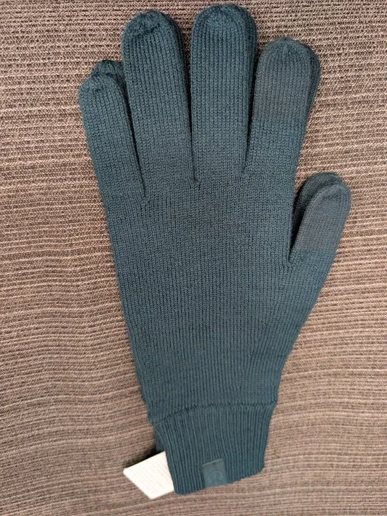 Lululemon Warm Revelation Gloves – Merino Wool Blend – Teal – Medium – NWT