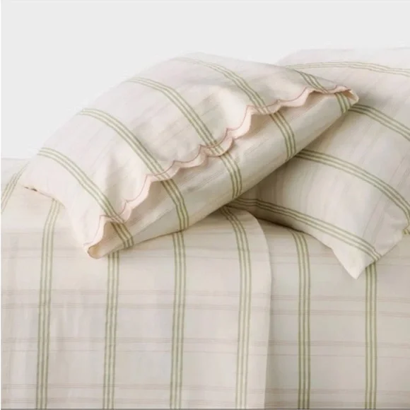 Twin XL 300 Thread Count Scalloped Edge Plaid Sheet Set Cream/Green Studio McGee