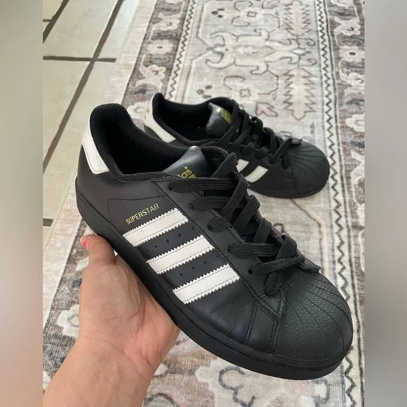 Adidas unisex Superstar Sneakers - Black with White Stripes