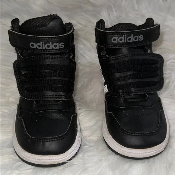 ADIDAS HOOPS MID SHOES SIZE-8K
