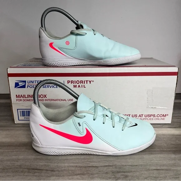 Nike Jr Phantom GC II Club Indoor Soccer Shoes Youth 3.5 Mad Energy Pack Color