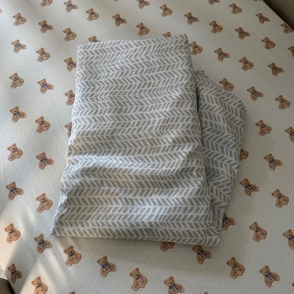 Pottery Barn Kids Organic Cotton Crib Sheet Gray Arrow Print Fitted PBK
