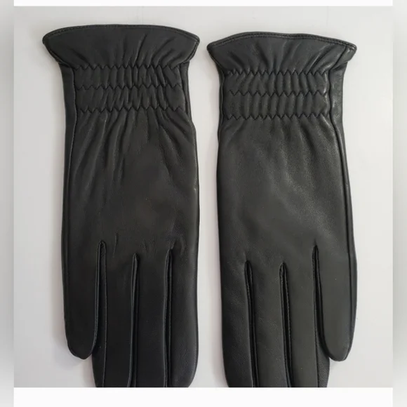 New in original pack Dsane Women Black Sheepskin Leather Cashmere Lining Gloves
