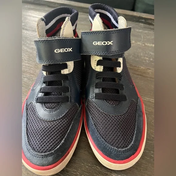 GEOX mixed media mid top sneaker sz 3.5