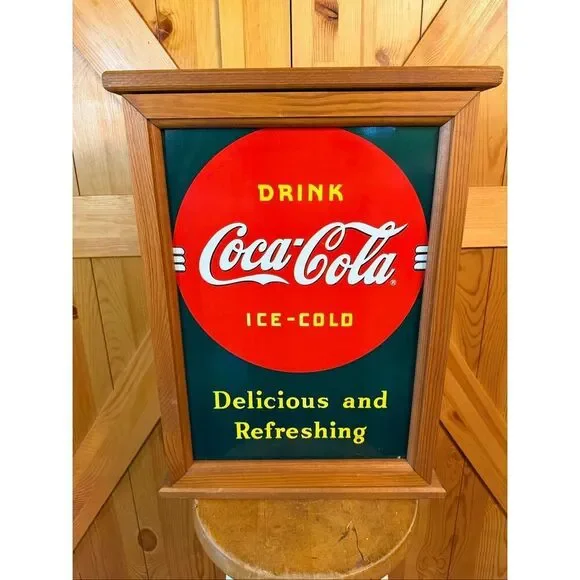 VTG 1997 COCA COLA HAND WALL CABINET SPICE MEDICINE CABINET (6570)