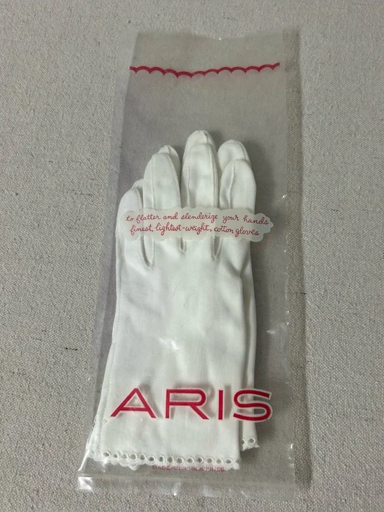 Vintage Aris Gloves Women’s 6.5 White 100% Cotton Embroidered Wrist Length