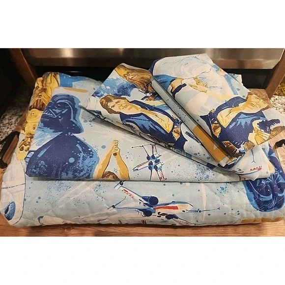 STAR WARS‎ Vintage 1970 80x100 Blanket, 2 Pillow Cases Twin Flat & Fitted Sheet