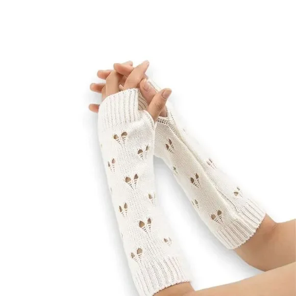 Y2K White Knit Heart Cutout Fingerless Arm Warmers NWT