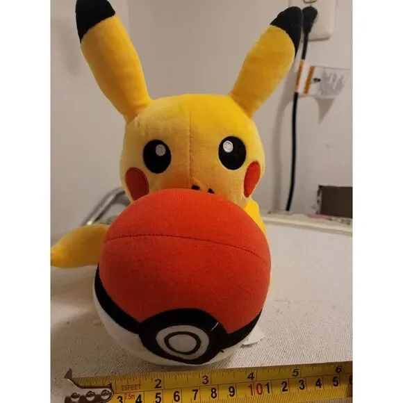 Pikachu‎ & Poke Ball Plush Toy Pokemon