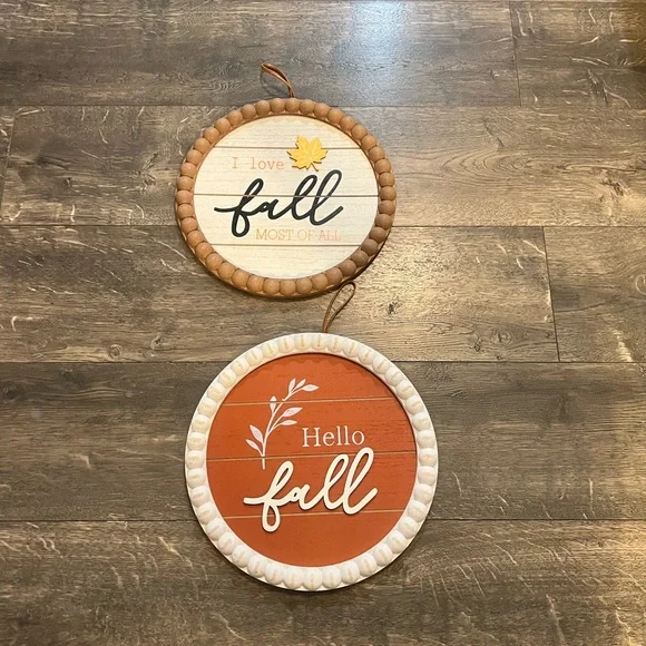 2 Round Wooden Fall‎ Themed Signs NEW