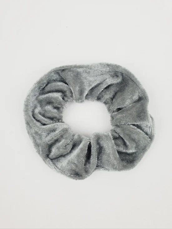 4 FOR $15  💕 Velvet  Scrunchie Hair Accessories