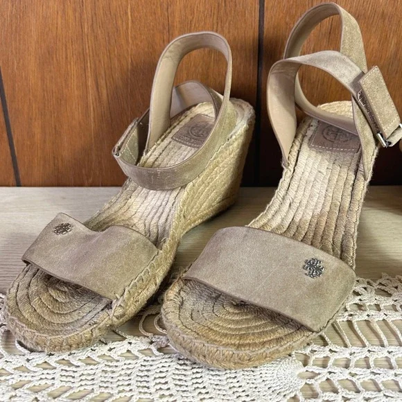Tory Burch Tan Suede‎ Espadrille Wedge Sandals Women's Size 8