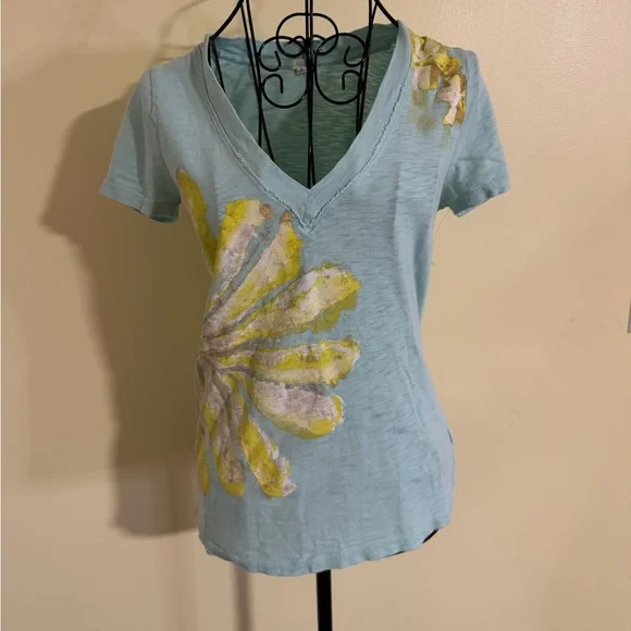 J. Crew Light Blue Floral Short Sleeve V-Neck Tee