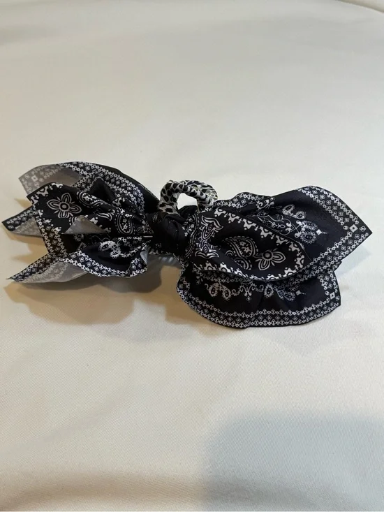 Black White Bandana Paisley Fabric Bow Claw Clip Hair Accessory Boho Y2K NWOT