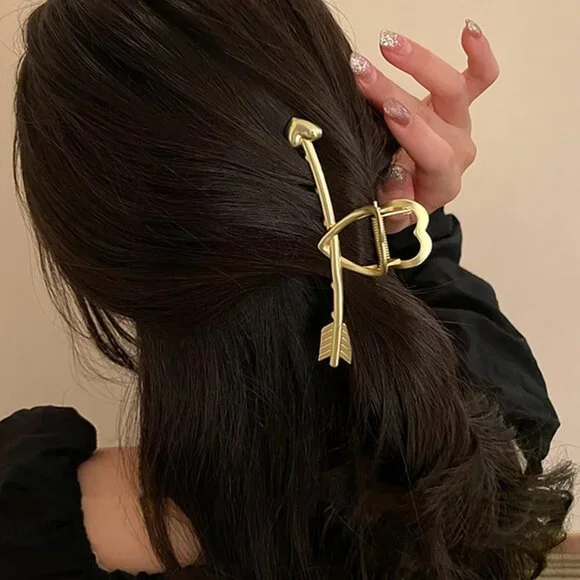 Arrow through heart  Large Hair Clip Claw