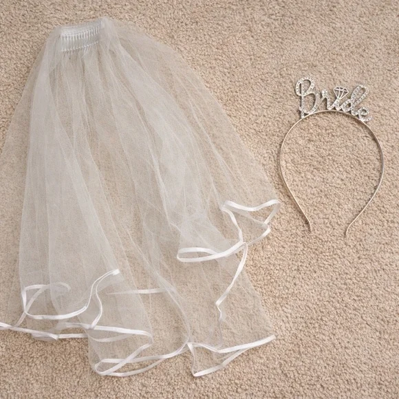 White Bridal Veil with 'Bride' Headband
