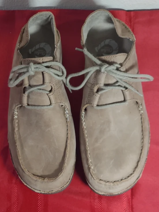 OluKai Men's Casual Leather Moc Toe Boat Shoes in Tan
