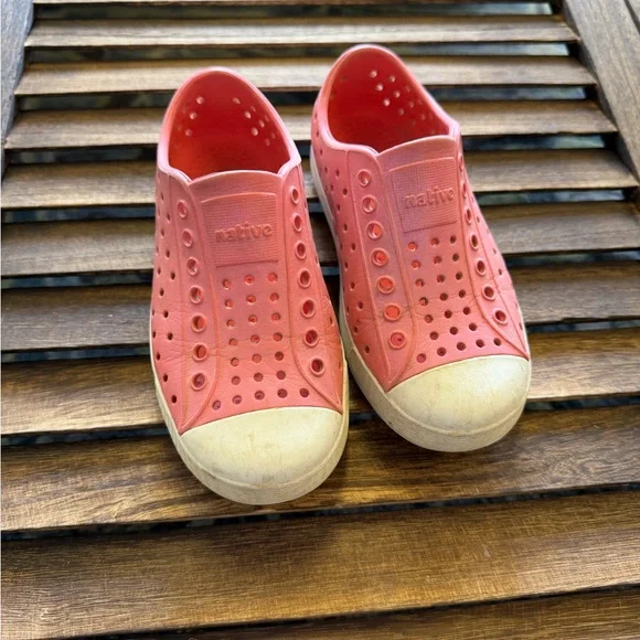 Native Kids Coral Pink Slip-On Water Shoes with White Toe Cap C10 USA Toddler 10