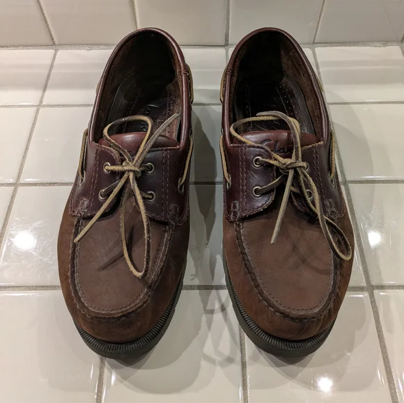 Clarks Men's Brown Leather Boat Shoes Size 11.