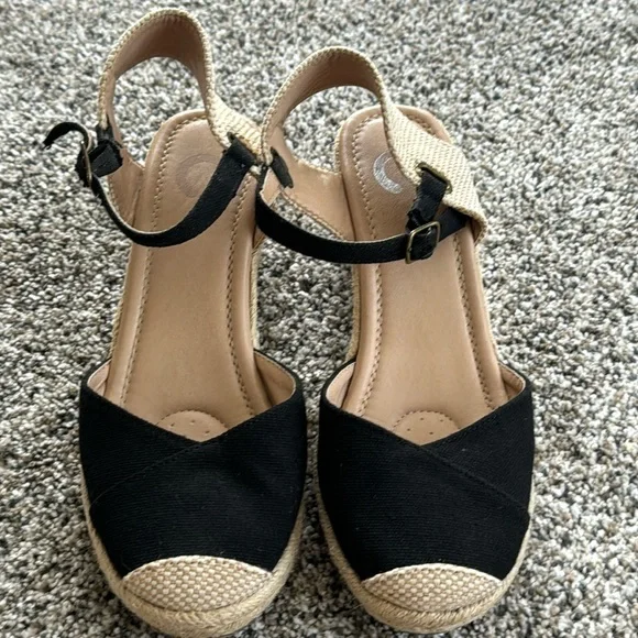 Journee Size 7.5