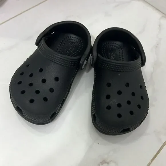 Baby Crocs - Toddler Shoes - Black - Size 6 - Excellent Condition