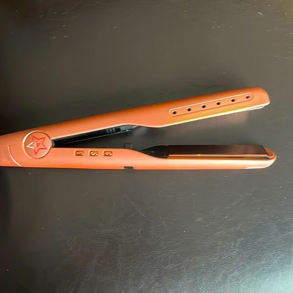 Almost Famous | Pink Martini & Rose Goldtone Digital 2inONE Twist Flat Iron EUC