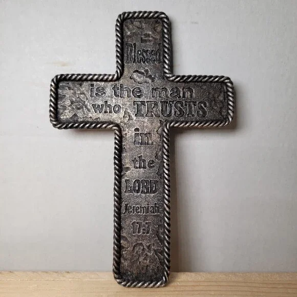Resin Scripture Cross Wall Decor 5