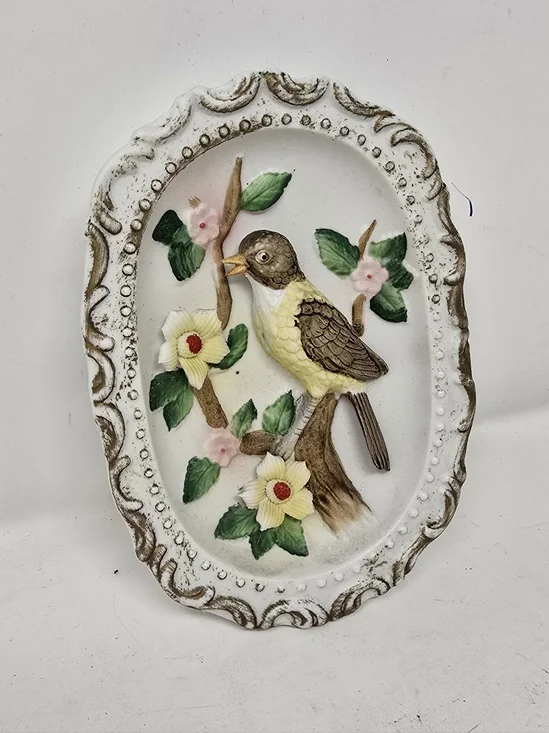 Vtg Homco #1245 3D porcelain wall hanging bird, nature,‎ plaque, hand painted