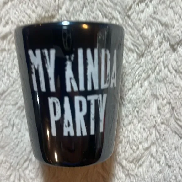 Jason Aldean and my kind of party shot glass