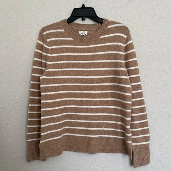 NWT J.Crew Extra Soft Tan White Merino Wool Blend Sweater Size Small Preppy Cozy